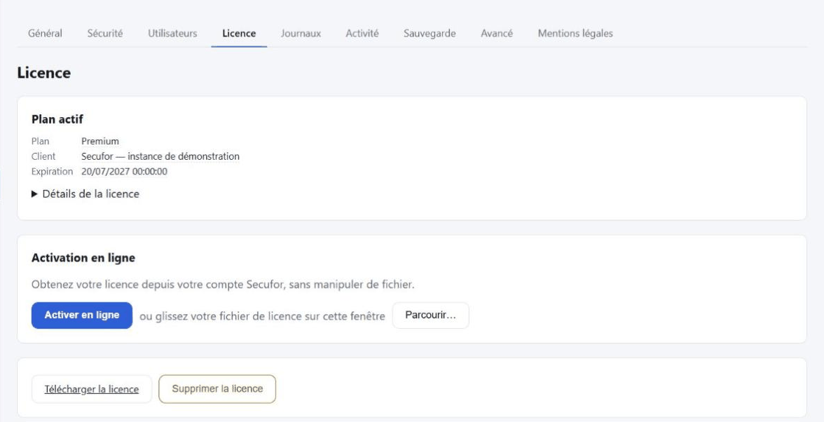 Écran Licence : le plan actif, ici Premium, avec le client et la date d’expiration, puis le bloc « Activation en ligne » et son bouton « Activer en ligne ».